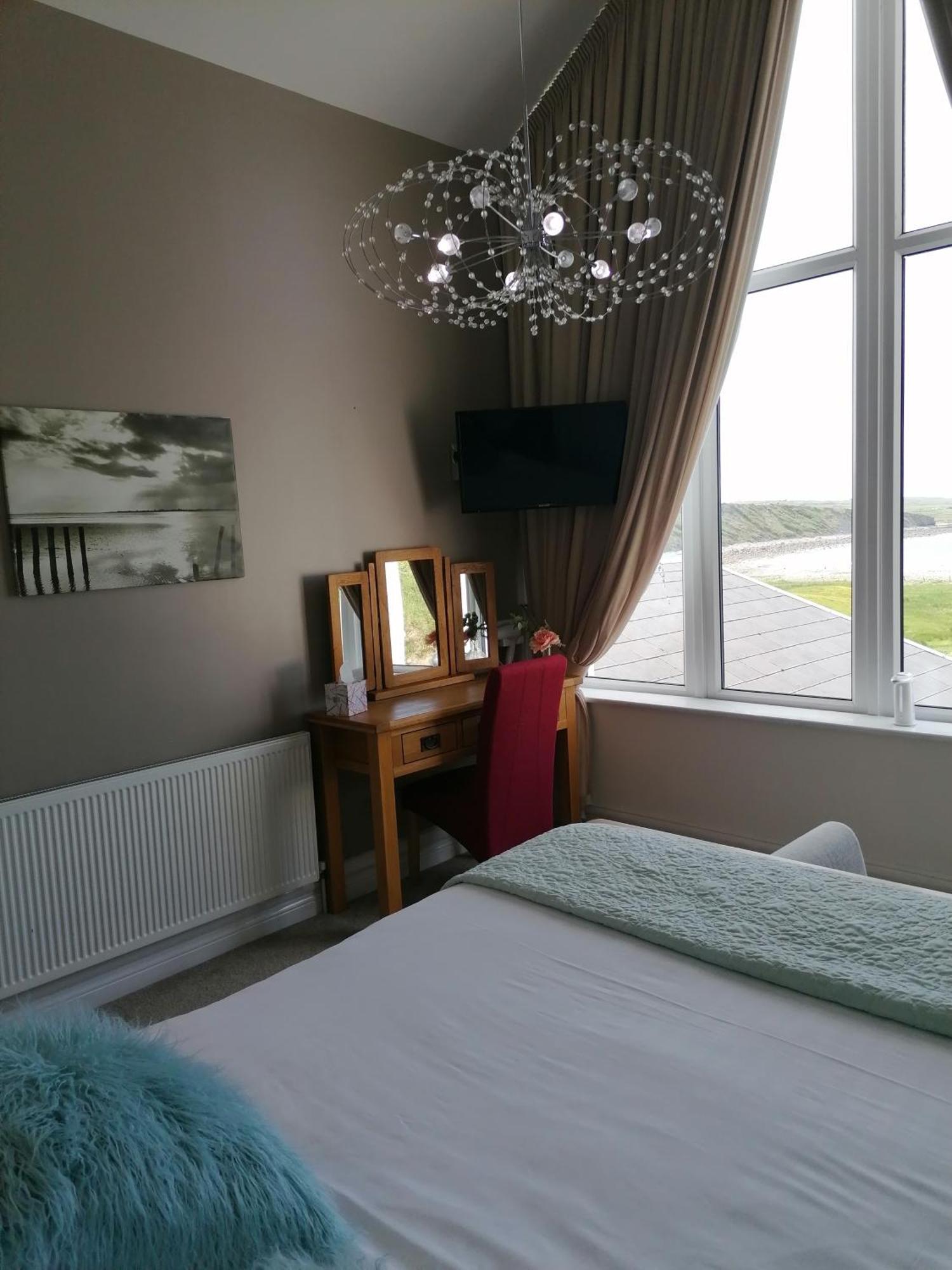 Wild Atlantic Lodge Bed & Breakfast Lahinch Phòng bức ảnh