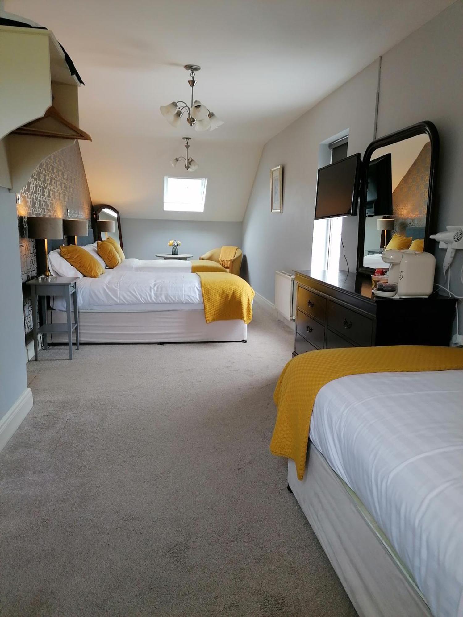 Wild Atlantic Lodge Bed & Breakfast Lahinch Phòng bức ảnh